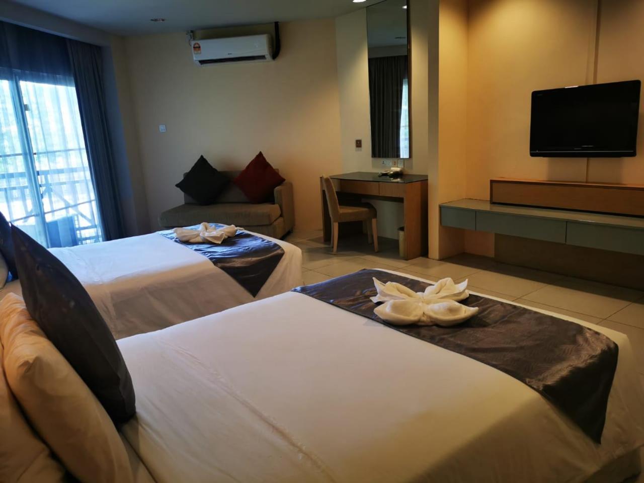 Century Langkasuka Resort Langkawi Pantai Cenang  Exterior photo